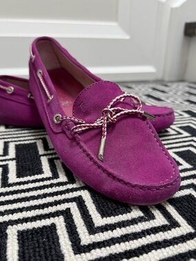 Tod's Fuchsia Suede Moccasin Loafers - Women 40